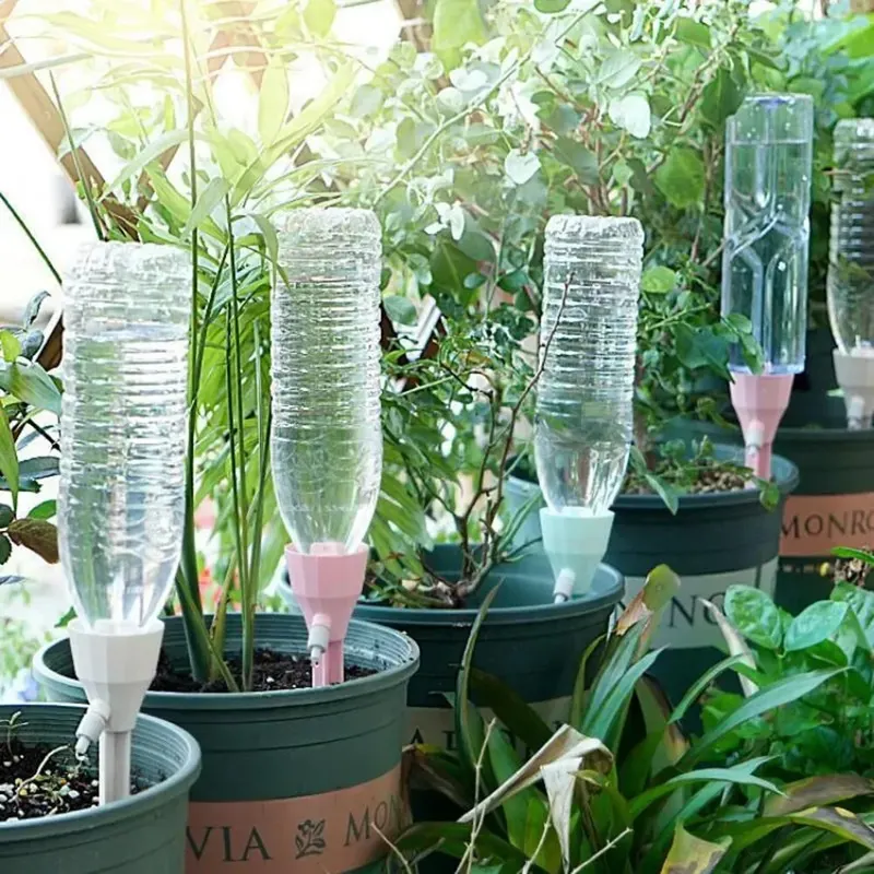 調整可能な灌漑システム、屋内および屋外の植物用の自動点滴灌漑 - Root Watering Spike のレビューと価格